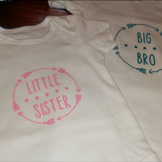 Sibling Baby Onesie/T-shirt Announcement Clothing